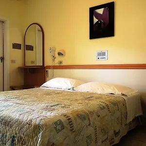 https://hotel-fior-di-pino.emilia-romagnahotels.net